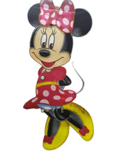 Cargar imagen en el visor de la galería, Figura de Foami Grande Personajes Niña