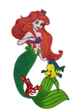 Cargar imagen en el visor de la galería, Figura de Foami Grande Personajes Niña