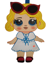 Cargar imagen en el visor de la galería, Figura de Foami Mediana 50cm Niña