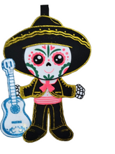 Cargar imagen en el visor de la galería, Figura foamy mediana Día de muertos/ halloween