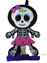Cargar imagen en el visor de la galería, Figura foamy mediana Día de muertos/ halloween