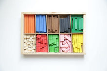 Cargar imagen en el visor de la galería, Juego Regletas Cuisenaire de madera
